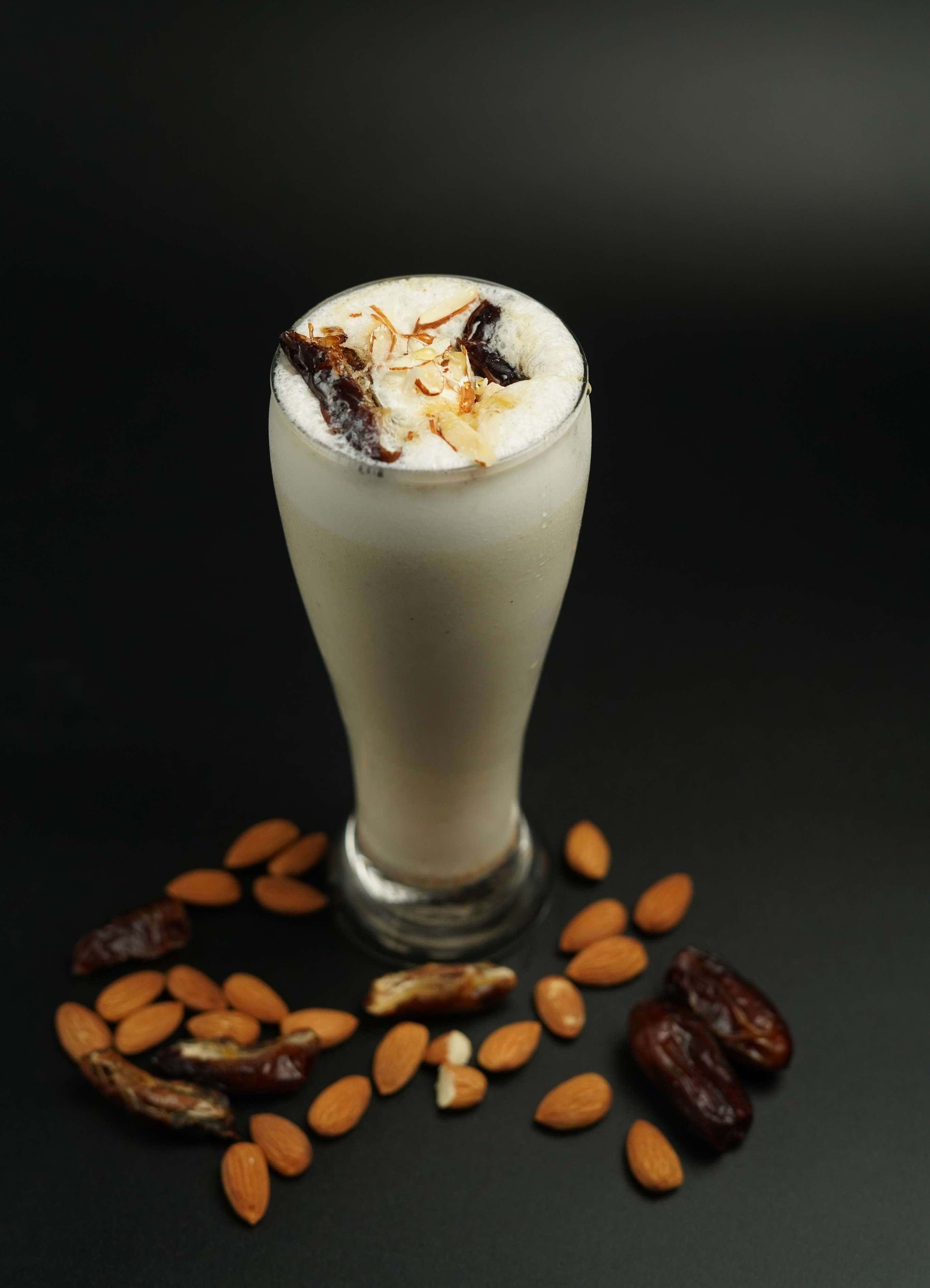 Banana Almond Shake - Newlight